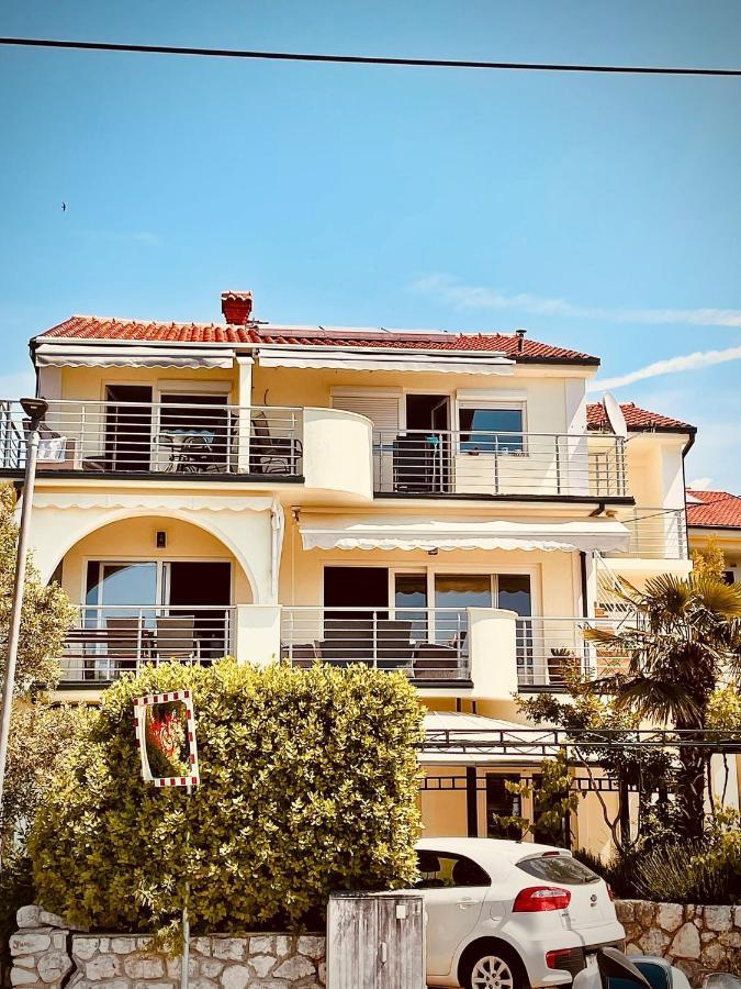 Velebit Apartments Dramalj Esterno foto